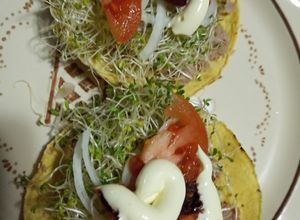 Una foto de Tostadas de alfalfa 🌱🌱