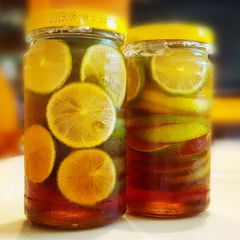 A picture of Honey Lemon Slices (drink).