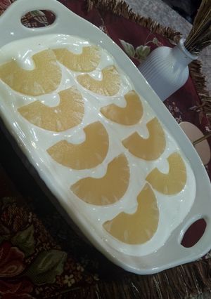 صورة لوصفة حلى طبقات البسكويت بالكريمة والاناناس 🍍