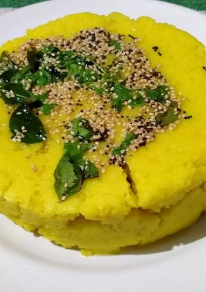 પૌઆ ઢોકળા (Poha Dhokla Recipe In Gujarati) રેસીપી મુખ્ય ફોટો