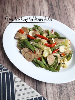 Foto resep Tumis kembang kol buncis bakso