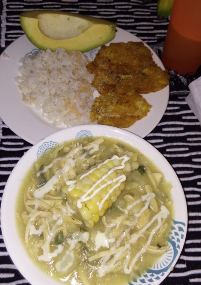 Una foto de Ajiaco santafereño