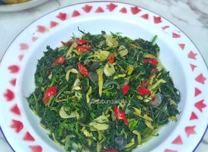 Foto resep Tumis Daun Kenikir Teri