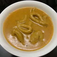 A picture of Ukad Shengole (Maharashtrian Pasta).