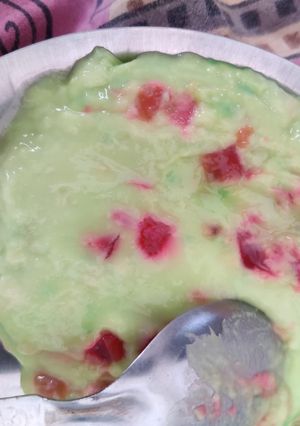 A picture of Tuti fruti pudding.