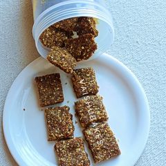 A picture of Granola Bars.