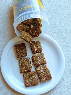 A picture of Granola Bars.
