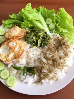 Foto resep Nasi liwet teri impun (ricecooker)