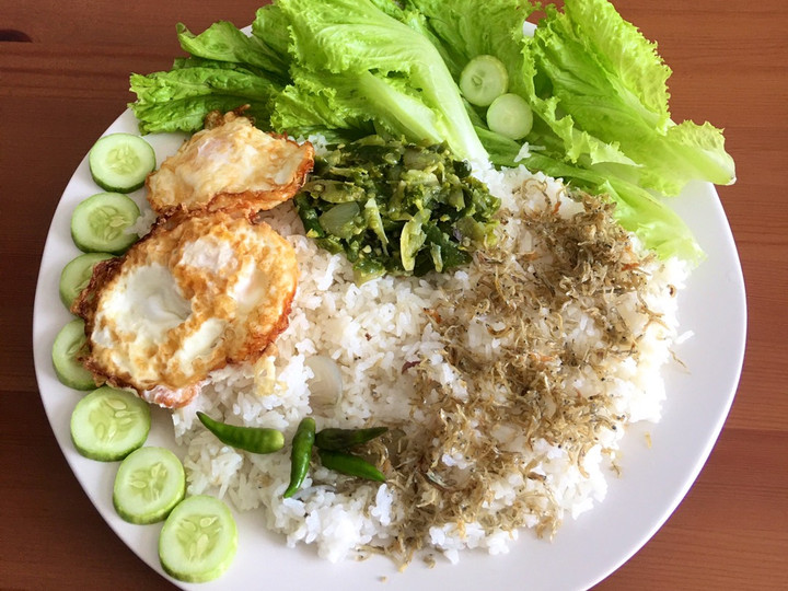 Resep Nasi liwet teri impun (ricecooker) yang Enak Banget