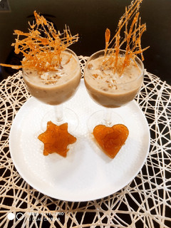 A picture of Walnut caramel Payesh (kheer).