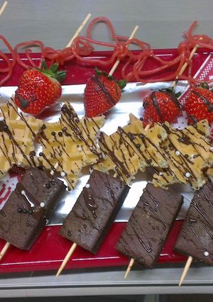A picture of Dessert on a Stick.