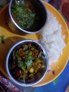 சாதம்,பொரிச்ச குழம்பு,அவரைப்பிரட்டல் செய்முறை முக்கிய புகைப்படம்