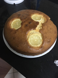 Una foto de Bizcocho de yogurt y limón