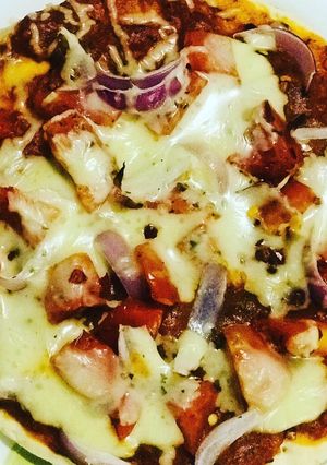 A picture of Vegetable Pizza.