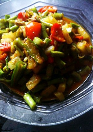Foto resep Tumis sederhana Timun Kacang panjang
