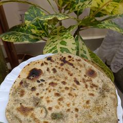 A picture of Sattu parathas.