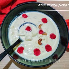 A picture of Rice pearl pudding.