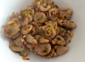 Una foto de Cocina para principiantes: Pasta con azafrán y pan rallado