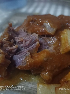 Una foto de Carrilleras de cerdo en salsa