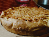 Tarta queso, panceta, cebolla y morrón 🧀🥓🧅🫑