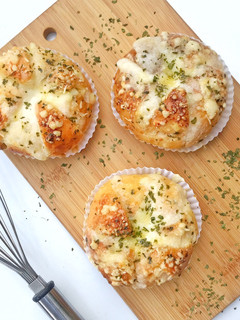 Foto resep Korean Garlic Cheese Bread