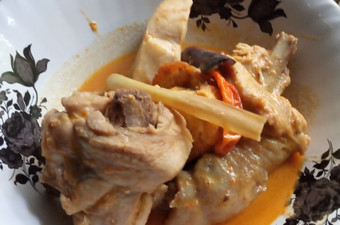 Langkah Mudah untuk Membuat Opor ayam bumbu rempah Menu Enak Dan Mudah Dibuat