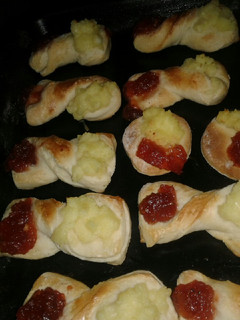 Una foto de Facturas de membrillo y pastelera