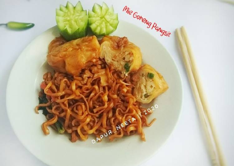 Bagaimana Membuat Mie Goreng Pangsit yang Enak