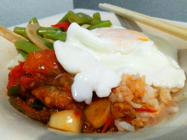 Cara Gampang Menyiapkan Rice bowl tumis buncis jamur + sarden bb 🍅 + 🍳1/2 matang Anti Gagal