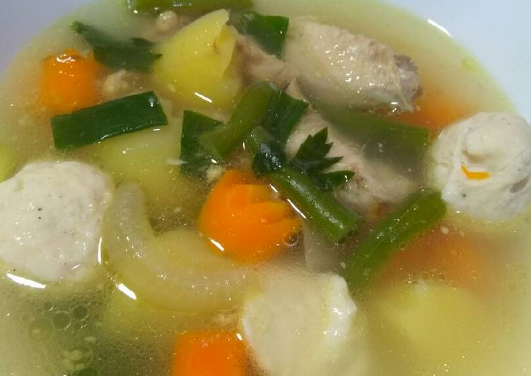11 Resep: Sup ayam &amp; bakso ayam home made Kekinian