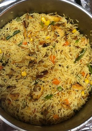 صورة لوصفة شاينيز رز ببقايا الشاورما