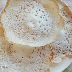 A picture of Flower appams.