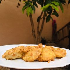 A picture of Sweet potatoes balls.