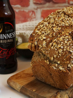 Una foto de Pan de soda con cerveza negra- sin levadura y sin amasar