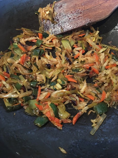 Una foto de Wok de verduras con salsa china al limón