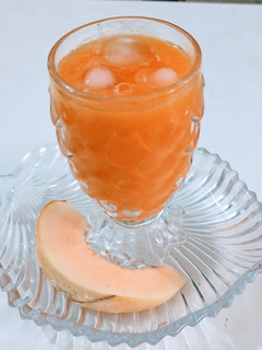 खरबूजा का जूस (kharbuja ka juice recipe in Hindi) रेसिपी मुख्य फोटो