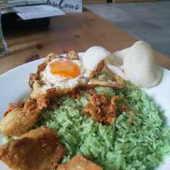 รูปของ Nasi Uduk Hijau