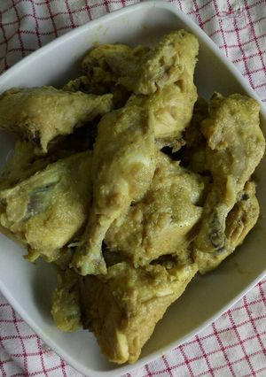 Foto resep Ayam Ungkep bumbu kuning (ayam goreng)