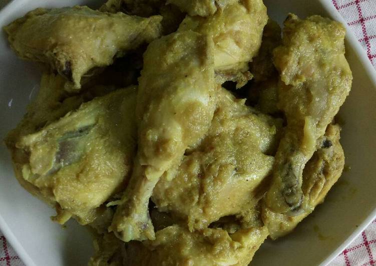 10 Resep: Ayam Ungkep bumbu kuning (ayam goreng) Anti Ribet!