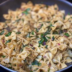 A picture of “Bow-Tied” Spinach.
