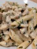 Chicken and Mozzarella Alfredo Pasta