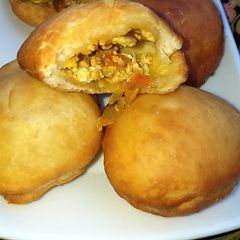 A picture of Stuffed fried bread.