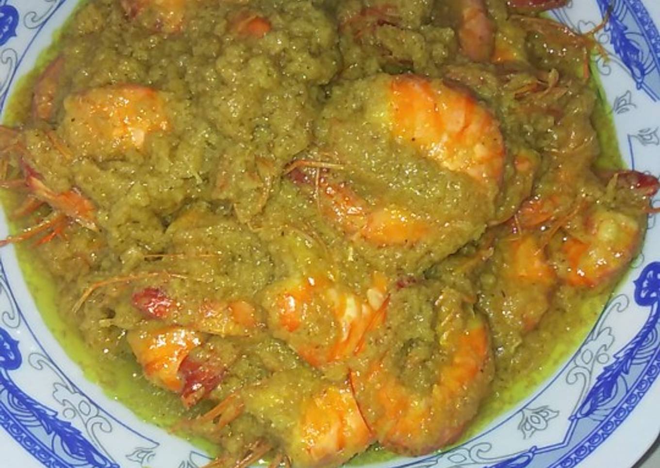 Udang masak santan kelapa sangrai khas bugis