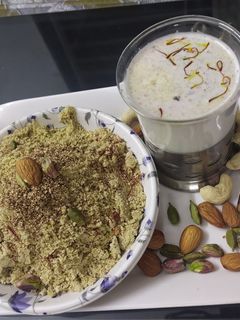 મિલ્ક મસાલા પાઉડર (Milk Masala Powder Recipe In Gujarati) રેસીપી મુખ્ય ફોટો
