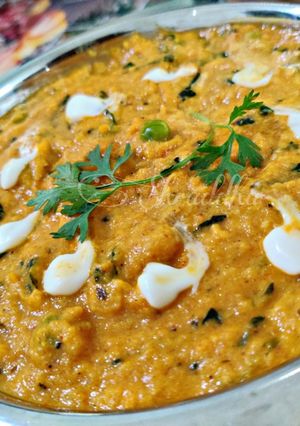 A picture of Methi matar malai.