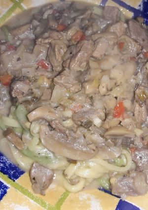 Una foto de Fideos Caseros con Salsa de Champiñón