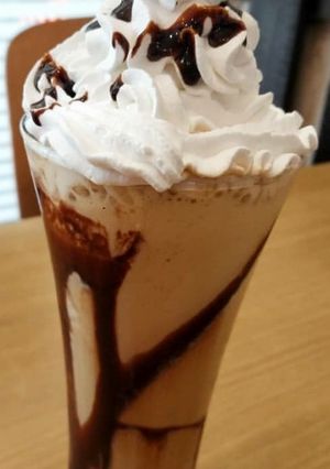A picture of Cold coffee with ice cream.
