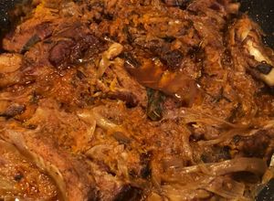 Foto di Costine stracotte con cipolla e paprika