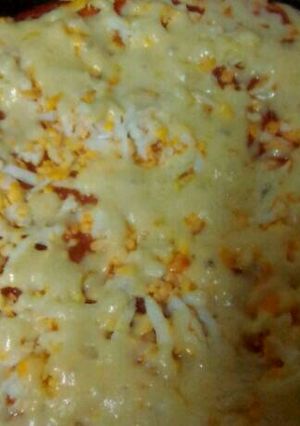 Una foto de Pizza con huevo y muzza