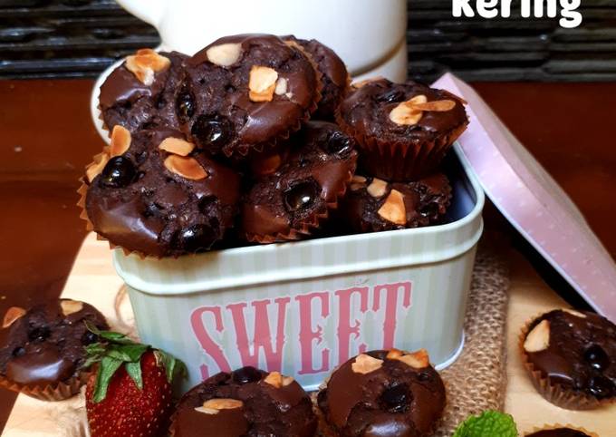 Resep Brownies Kering Mini Oleh Yayak W Cookpad